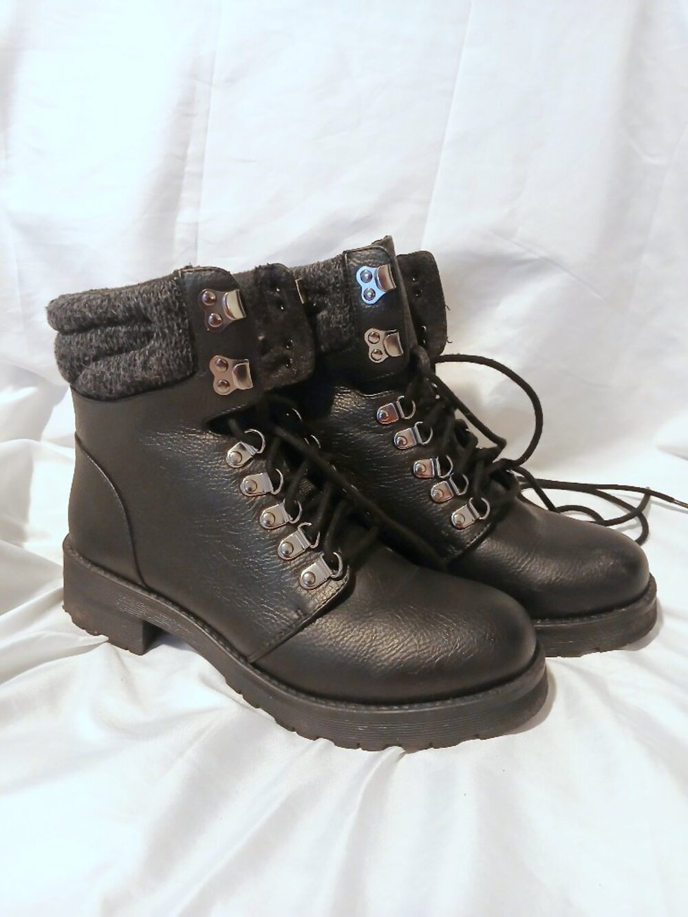 MIA Black Chunky Lug Sole Combat Boots 8 Minimalist Streetwear Hiking Grunge